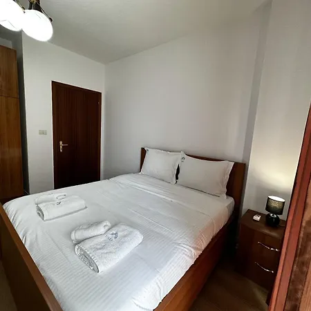 Apartment Blloku's Urban 2br-retreat: Steps From Bars, Cafes, And Shopping Tirana